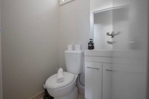 70 Greenbell Doncaster - Accommodation Kalgoorlie 4