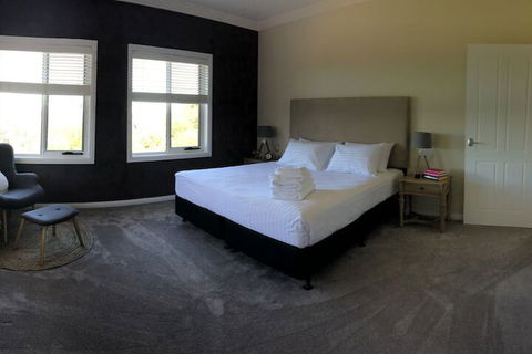 Bridgewings Lighthouse Beach - Accommodation Kalgoorlie 4