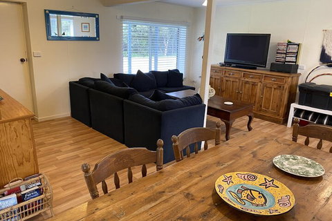 Carrickalinga Seahaven: Coastal Escape 4brm 29 Riverview Drive - Accommodation Kalgoorlie 4