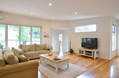 LA MER Centrally Located Free Wifi - Accommodation Kalgoorlie 1