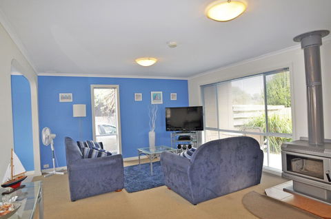 THE Esplanade 4 Free Wifi & Foxtel - Accommodation Kalgoorlie 2