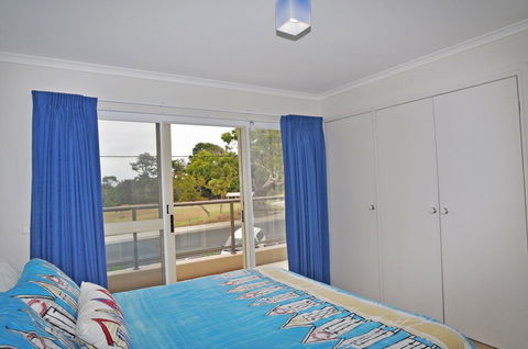 THE Esplanade 4 Free Wifi & Foxtel - Accommodation Kalgoorlie 6