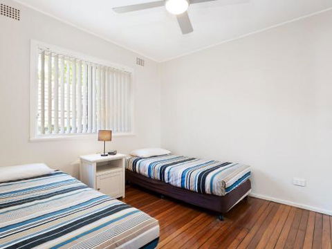 Shoalz 28 Rigney Street Renovated Pet Friendly Cottage & Boat Parking - Accommodation Kalgoorlie 1