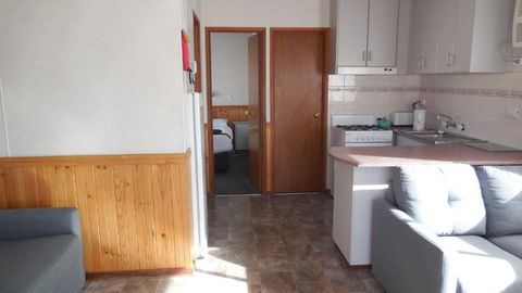 Kerang Cabins - Accommodation Kalgoorlie 6