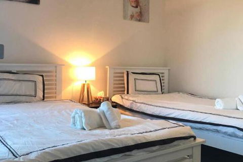 Luxury Apt With 2BR Plus 2Bath - Accommodation Kalgoorlie 2