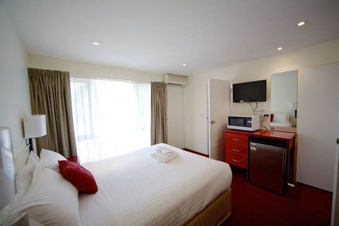 Sanctuary House Resort Motel - Accommodation Kalgoorlie 4