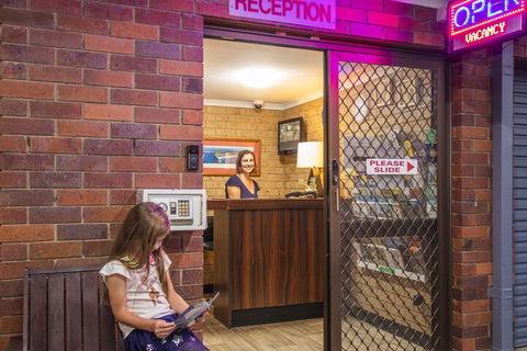 Coast Inn Motel - Accommodation Kalgoorlie 2