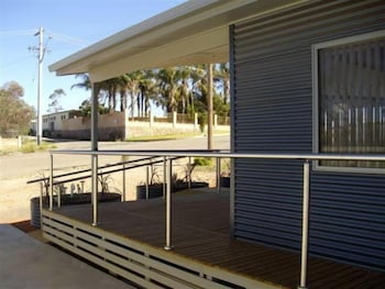 The Real McCoy Holiday Accommodation - Accommodation Kalgoorlie 0