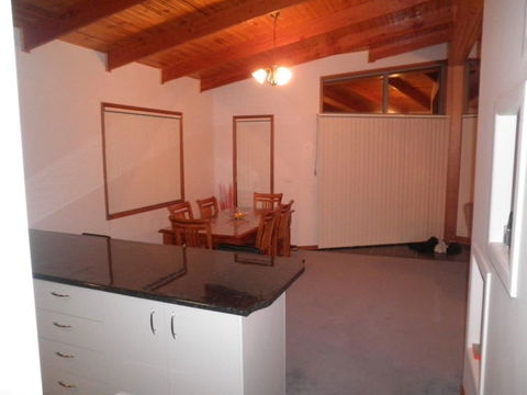 The Real McCoy Holiday Accommodation - Accommodation Kalgoorlie 4