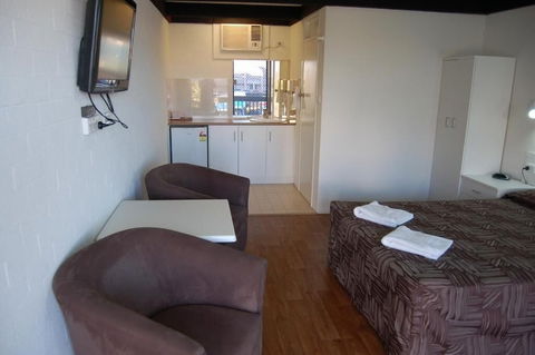 Slipway Hotel Motel - Accommodation Kalgoorlie 4