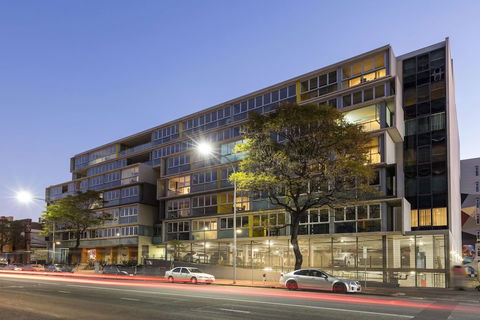 IStay Precinct Adelaide - Accommodation Kalgoorlie 1