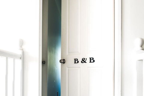 Anne's Waterfront Haven B&B - Accommodation Kalgoorlie 1