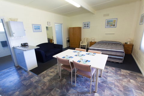 Modra's Apartments - Accommodation Kalgoorlie 3