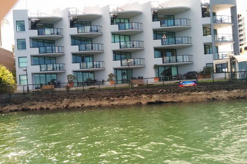 La Promenade - Accommodation Kalgoorlie 1