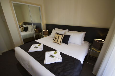 H Boutique Hotel - Accommodation Kalgoorlie 6