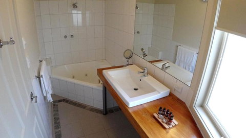 Two Truffles Cottages - Accommodation Kalgoorlie 4