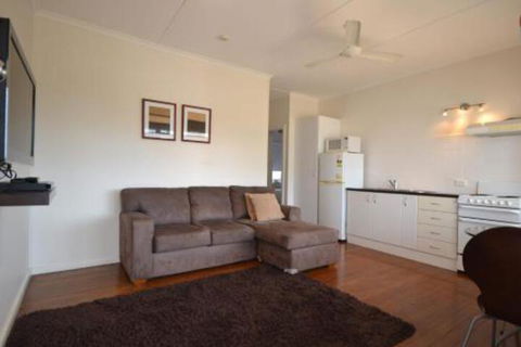 Breakers 2 2 Hill Street - Accommodation Kalgoorlie 3