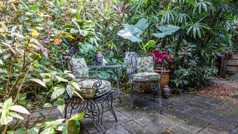 CELADON Holiday House - Accommodation Kalgoorlie 4