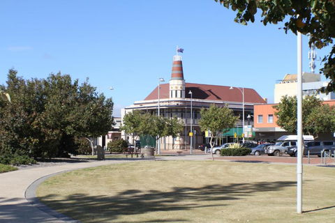 Geraldton Holiday Unit With Free Netflix - Accommodation Kalgoorlie 1