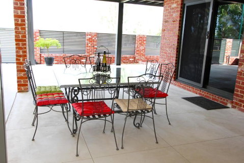 Wentworth Wharf B & B - Accommodation Kalgoorlie 2