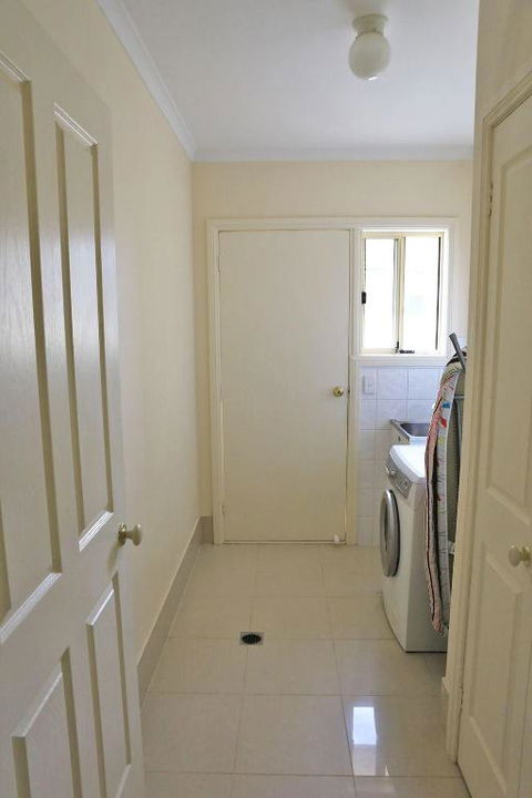 Marina Holiday Home - Accommodation Kalgoorlie 1