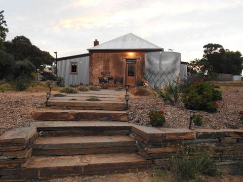 Cooks Cottage - Accommodation Kalgoorlie 1