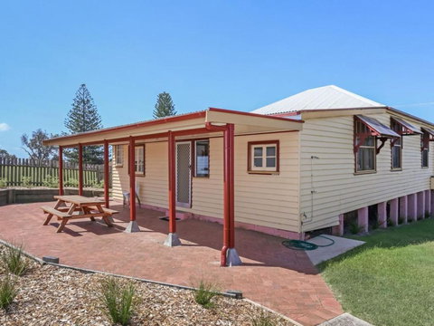 Yamba Pilot Cottage 1 Pets Welcome Close To Beach - Accommodation Kalgoorlie 4