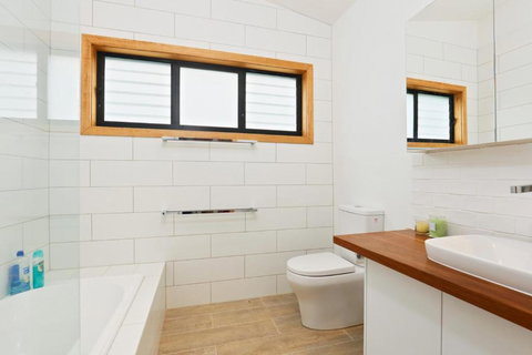 COASTAL BEAUTY On BRUCE - Accommodation Kalgoorlie 4