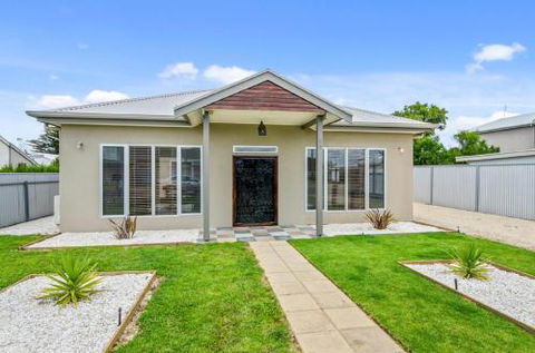 Zaahira House - Accommodation Kalgoorlie 1