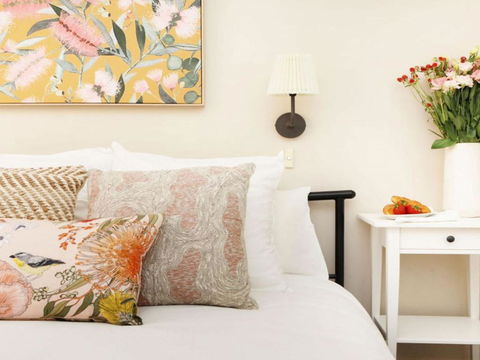 That Pink House! Comfortable Home Away From Home - Accommodation Kalgoorlie 1