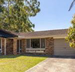 Corner Haven family retreat with outdoor living - Accommodation Kalgoorlie