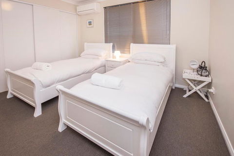 A Little Luxury In Town - Accommodation Kalgoorlie 1