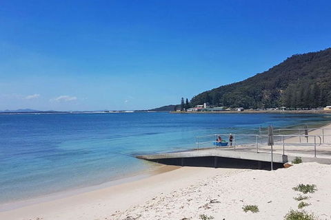 5 Ocean Breeze Shoal Bay Avenue Fabulous Location Opposite Shoal Bay Beach! - Accommodation Kalgoorlie 4