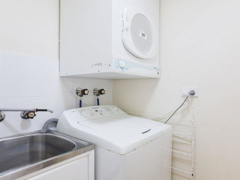 23 Bay Parklands 2 Gowrie Avenue Little Beach Air Con Pool & Tennis Court - Accommodation Kalgoorlie 5