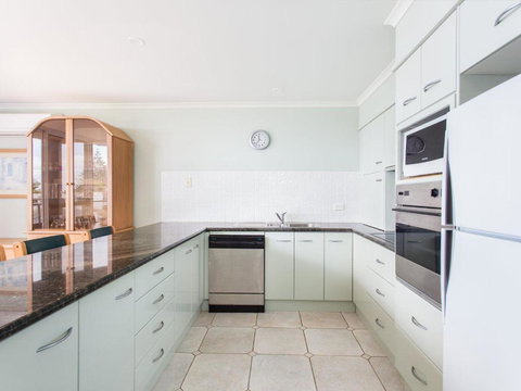 Castillo Del Mar 10 Lake View Roof Terrace With Spa - Accommodation Kalgoorlie 1