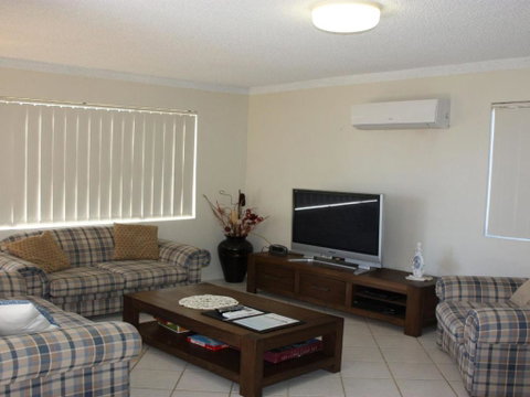Sandpebbles 1 Pebbly Beach - Accommodation Kalgoorlie 2