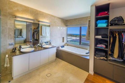 Shambhala At Sapphire Beach - Accommodation Kalgoorlie 5