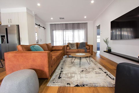 The Clyde Greenock - Accommodation Kalgoorlie 4