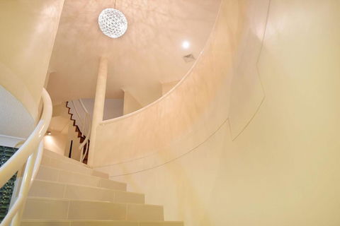 BEACHSIDE MANOR Walk To The Beach - Accommodation Kalgoorlie 5