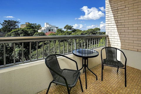 HAMP1 Bright Apartment In Cremorne - Accommodation Kalgoorlie 4