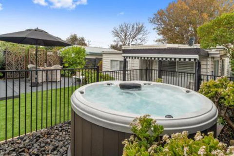 Amber Cottage Luxury Seaside Retreat With Outdoor Spa! - Accommodation Kalgoorlie 4