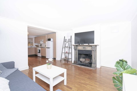 House Hyde Park - Liverpool - Accommodation Kalgoorlie 4
