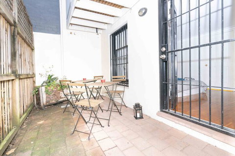 House Hyde Park - Liverpool - Accommodation Kalgoorlie 1