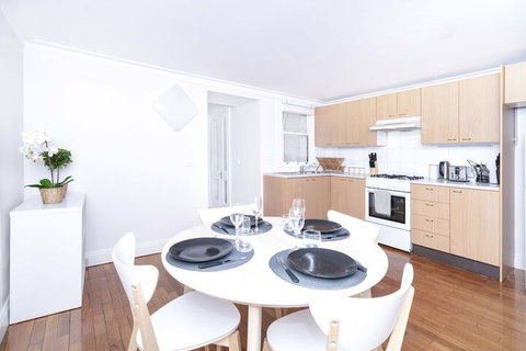 House Hyde Park - Liverpool - Accommodation Kalgoorlie 5