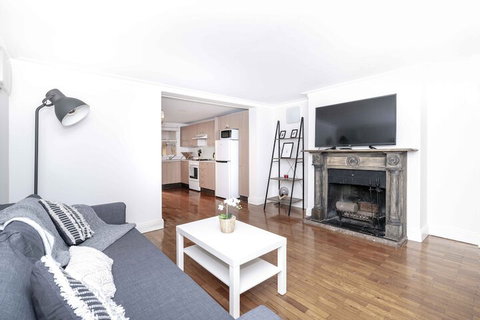 House Hyde Park - Liverpool - Accommodation Kalgoorlie 3