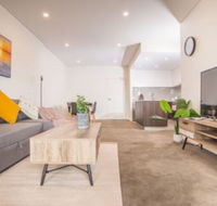 Refreshing 2bed2bath APT in Upcoming Liverpool - Accommodation Kalgoorlie