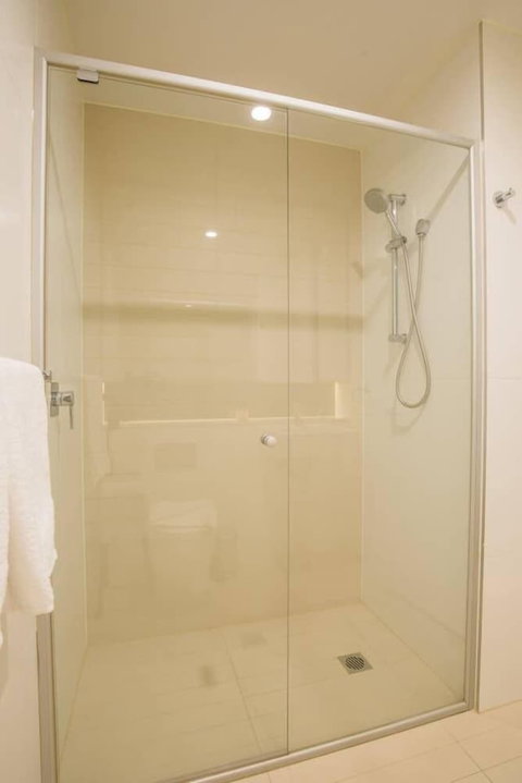 Roseberry Apartment For Travelling Couple In Green Square - Accommodation Kalgoorlie 2