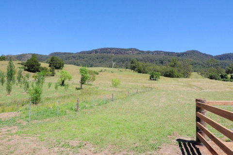 Spring Grove Dairy Picturesque Views! - Accommodation Kalgoorlie 1