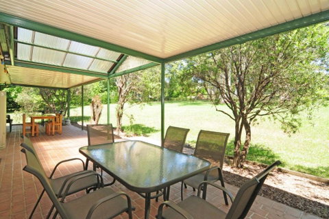 Valley Haven 3 Bedrooms Close To The Village! - Accommodation Kalgoorlie 2