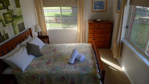 OCEAN VIEWS - Accommodation Kalgoorlie 5